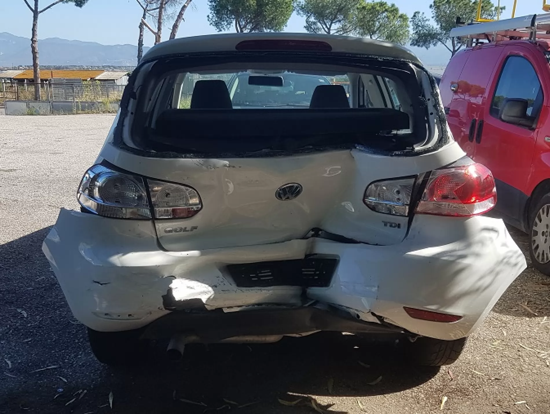 Volkswagen Golf 1.6 tdi 105cv anno 05-2012